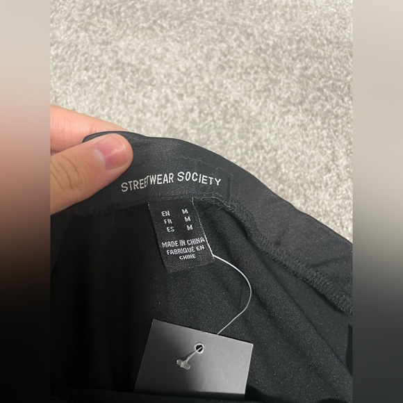 Urban planet, satin black skirt, size medium, never worn before does not fit me - Picture 3 of 5